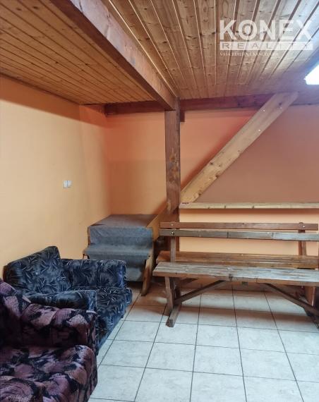 ID-4567 NA PREDAJ Chatka s vinicou - VINIČKY