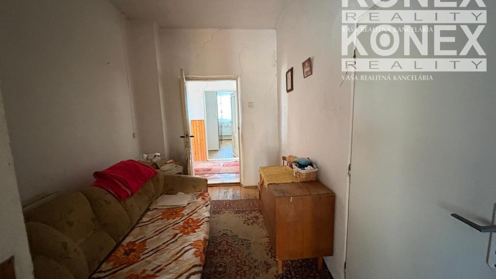 ID-4576 SKVELÁ NOVINKA – Rodinný dom – LEKÁROVCE