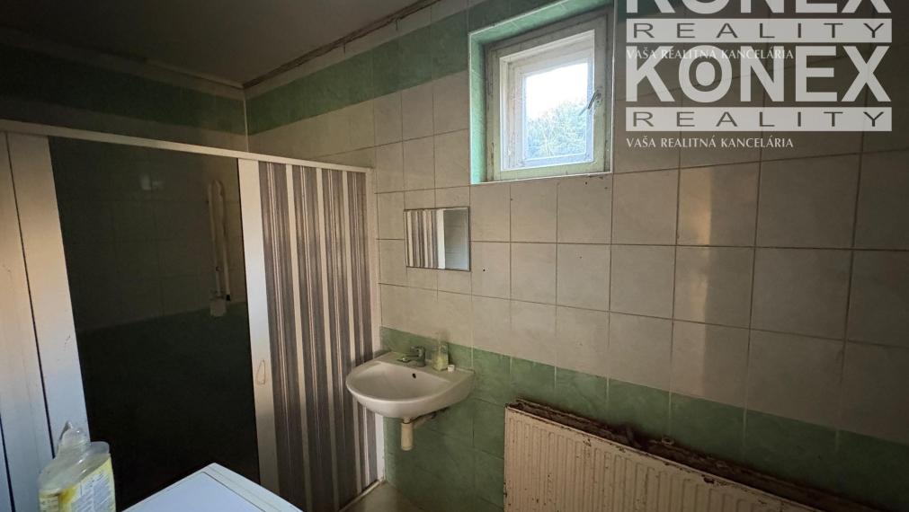 ID-4576 SKVELÁ NOVINKA – Rodinný dom – LEKÁROVCE