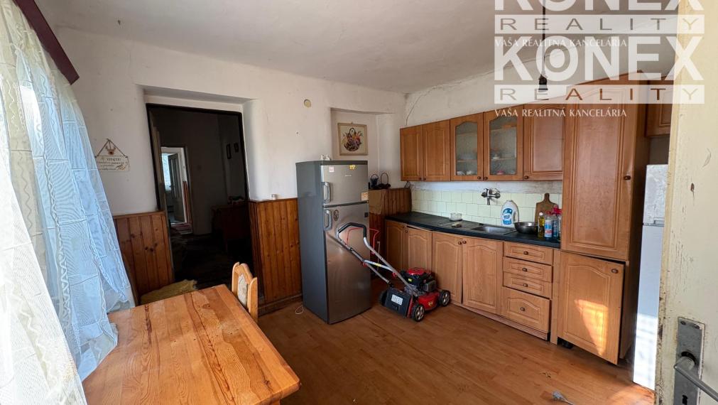 ID-4576 SKVELÁ NOVINKA – Rodinný dom – LEKÁROVCE