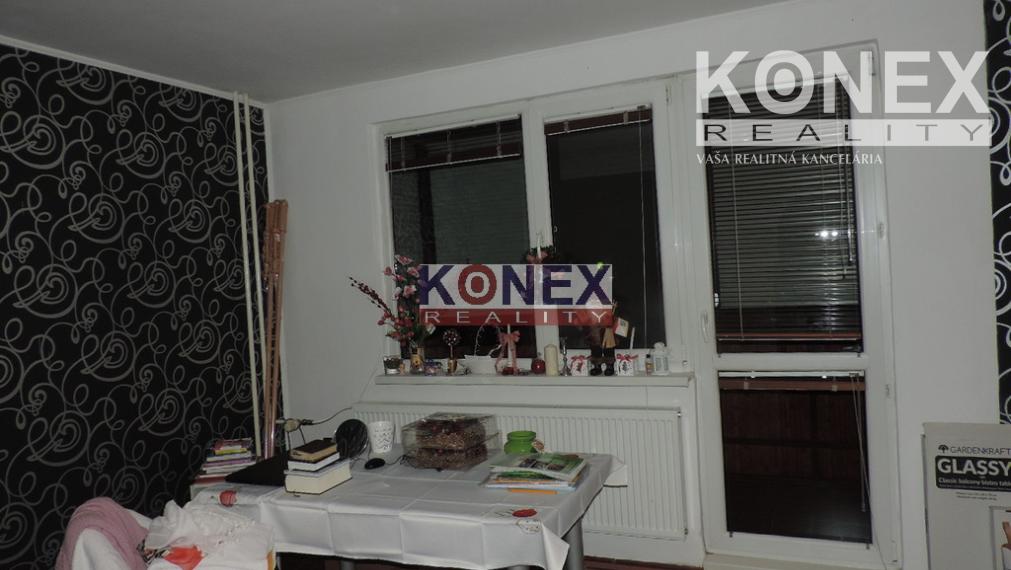 ID-4610 NA PREDAJ 4-izbový byt v centre Sečoviec