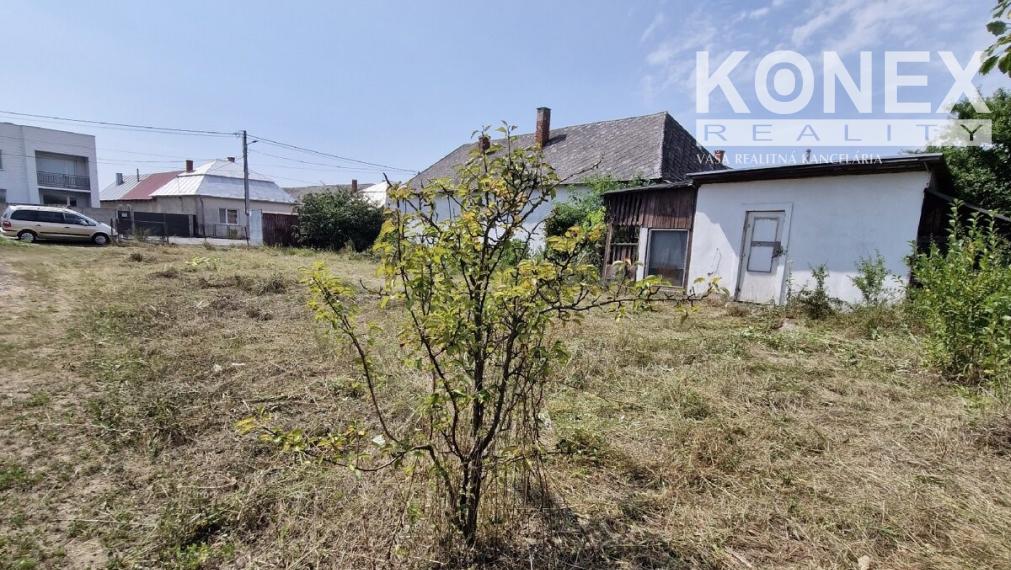 ID-4615 NA PREDAJ Pozemok pre rodinný dom TUŠICE