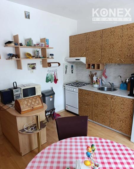 ID-4620 NA PREDAJ Veľkometrážny 1,5-izbový byt Vranov nad Topľou