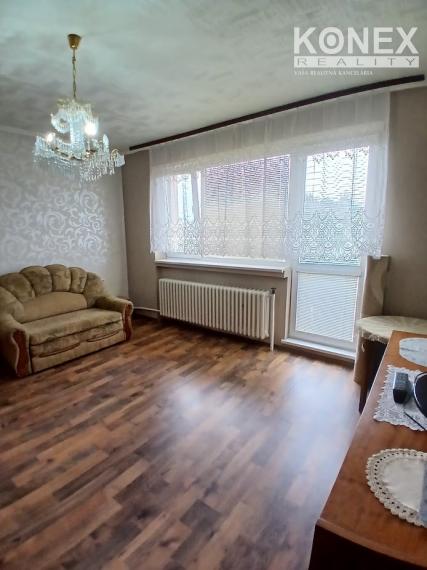 ID-4626 7-izbový rodinný dom s dvoma garážami SLOVENSKÉ NOVÉ MESTO