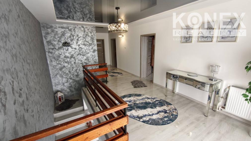 ID-4628 LUXUSNÝ a PLNE REKONŠTRUOVANÝ rodinný dom SEČOVCE