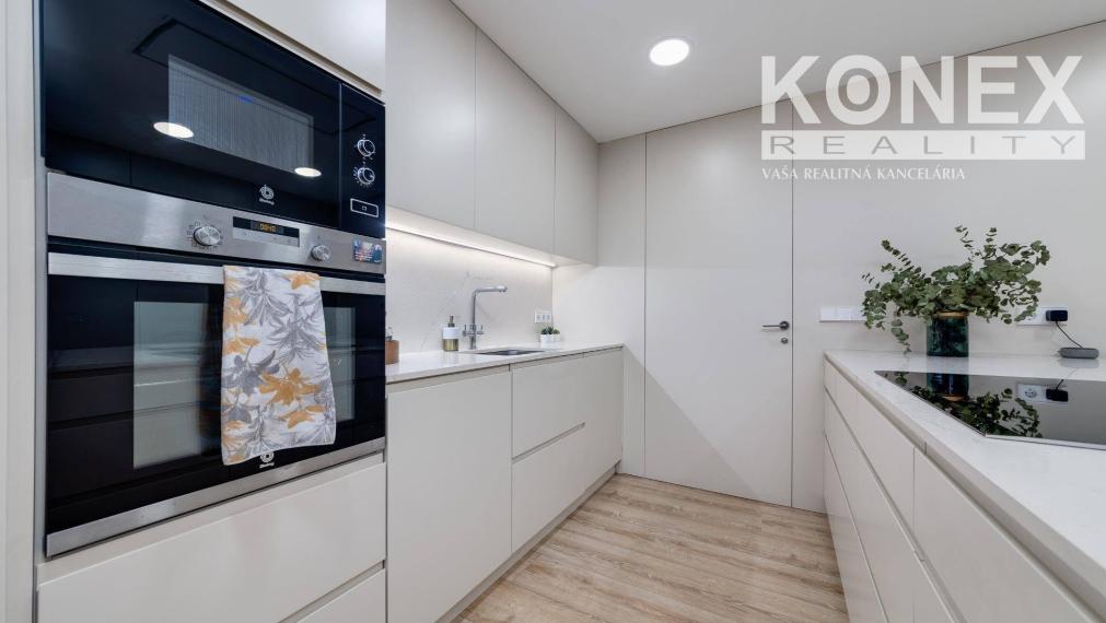 ID-4630 SKVELÁ INVESTÍCIA – Luxusný 5-izbový apartmán ŠPANIELSKO, Torrevieja