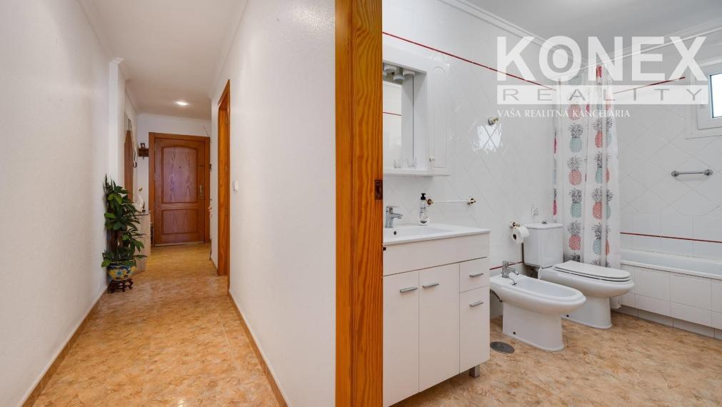 ID-4634 4-izbový apartmán priamo na pláži – Španielsko, Torrevieja