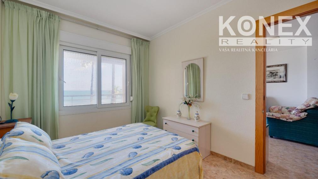 ID-4634 4-izbový apartmán priamo na pláži – Španielsko, Torrevieja