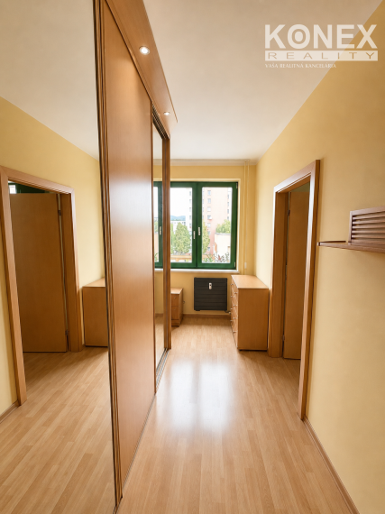 ID-4635 EXKLUZÍVNE NA PREDAJ 2,5-izbový byt BARDEJOV