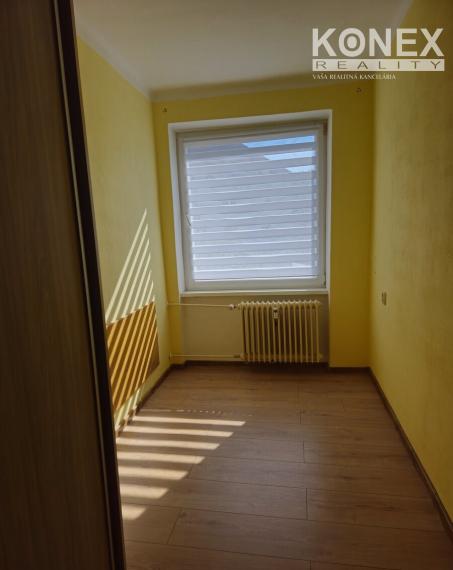 ID-4638 NA PREDAJ 3,5-izbový byt v Medzilaborciach