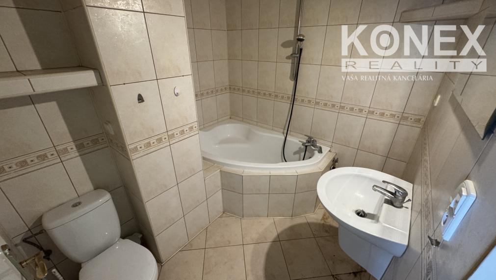 ID-4644 NA PREDAJ – 1,5-izbový byt MICHALOVCE Komenského ul.