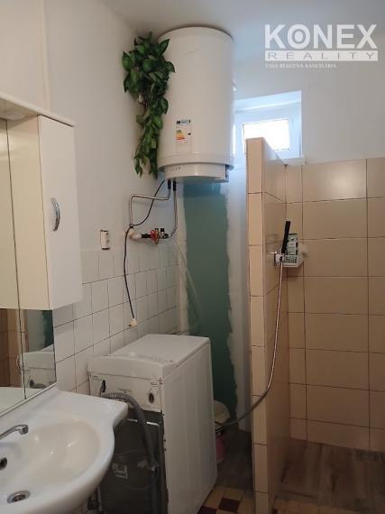 ID-4648 NA PREDAJ Pokojné bývanie v obci SLOVENSKÉ NOVÉ MESTO