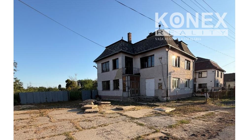 ID-4651 NA PREDAJ Priestranný dom na predaj - ČIERNA