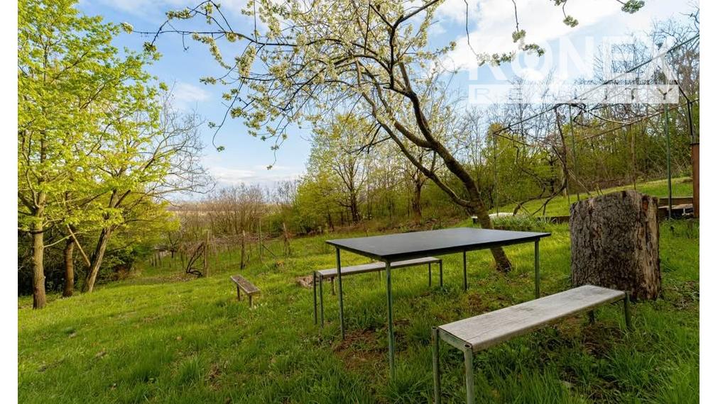 ID-4660 NA PREDAJ Rekreačná záhrada so záhradným domčekom KRÁĽOVSKÝ CHLMEC