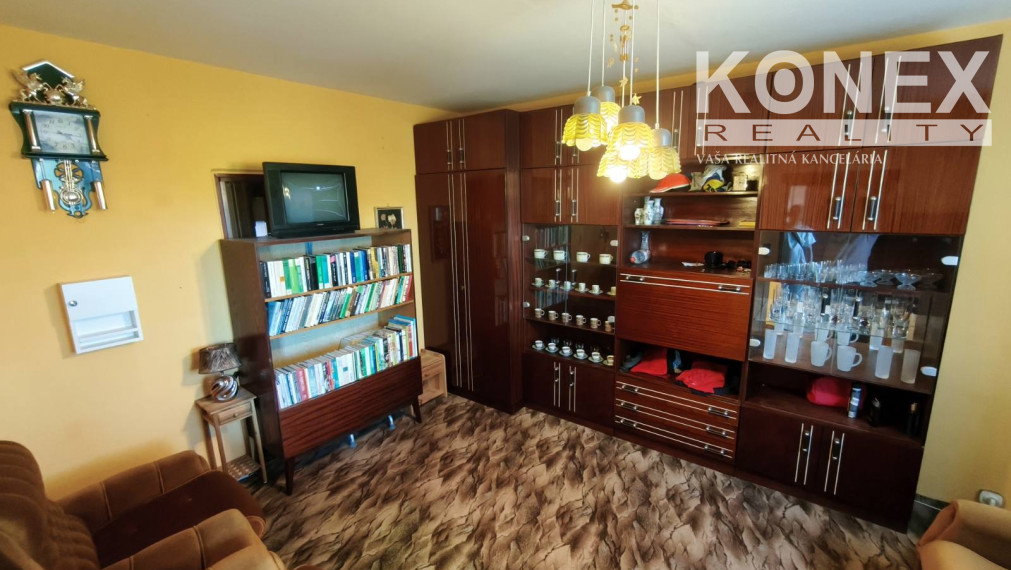 ID-4671 NA PREDAJ 3-izbový byt MICHALOVCE Okružná ul.