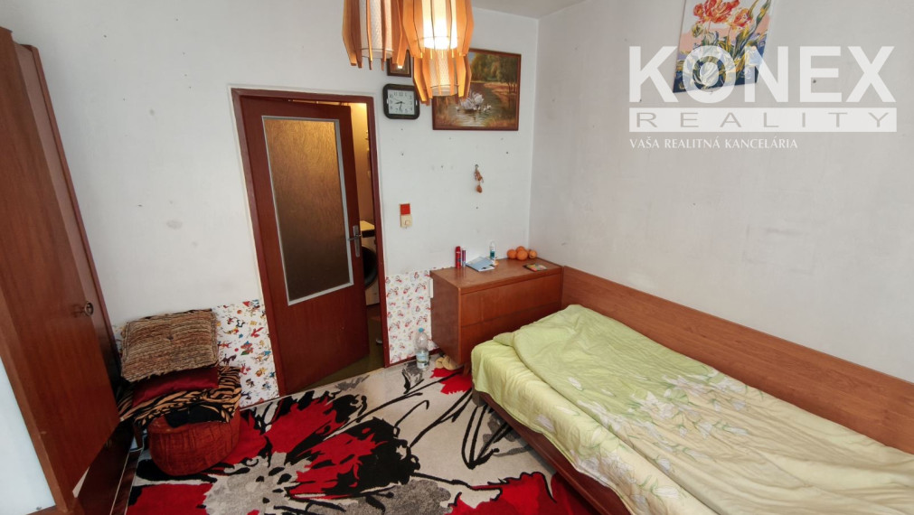 ID-4679 NA PREDAJ 3-izbový byt s garážou Michalovce - Okružná