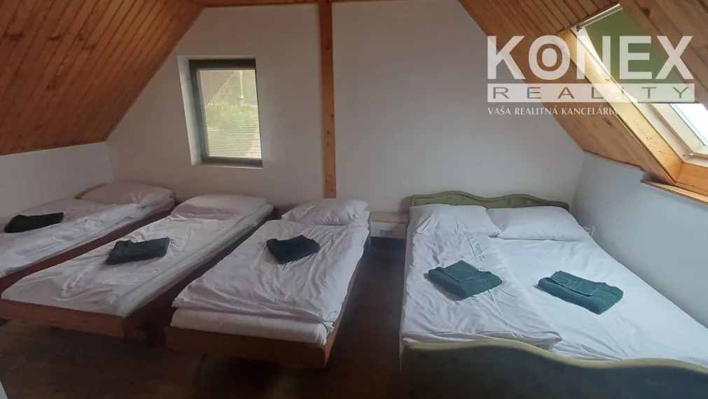 ID-4681 NA PREDAJ Trojpodlažná rekreačná chata na Šírave