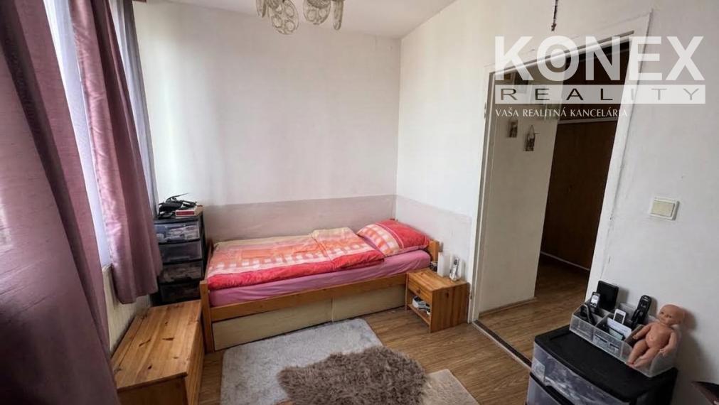 ID-4695 NA PREDAJ 3-izbový byt s balkónom MICHALOVCE - VÝCHOD