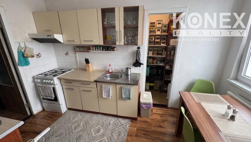 ID-4695 NA PREDAJ 3-izbový byt s balkónom MICHALOVCE - VÝCHOD