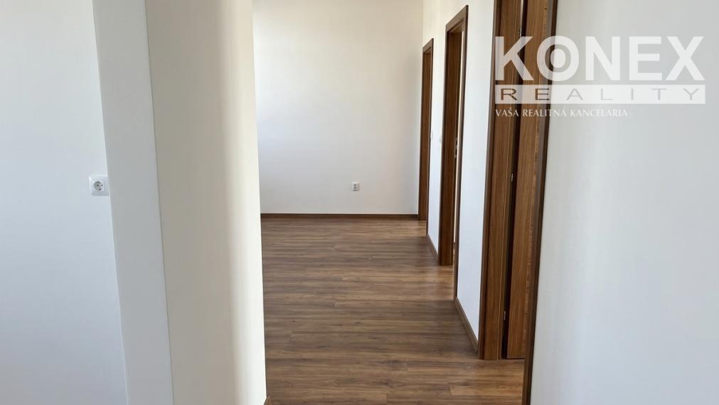 ID-4722 NOVÝ priestranný 4-izbový byt VEĽKÉ KAPUŠANY - P. O. H.