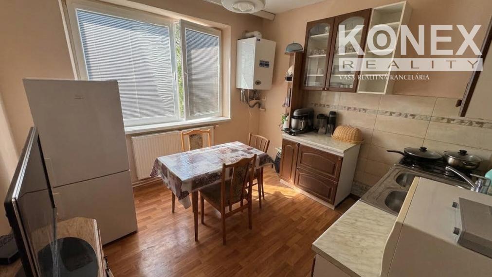 ID-4728 NA PREDAJ 2-izbový byt - Michalovce pod Hrádkom