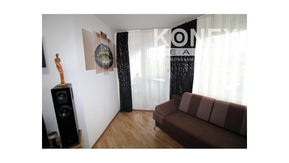 ID-4731 NA PREDAJ 2-izbový byt SNINA - Palárikova ul.