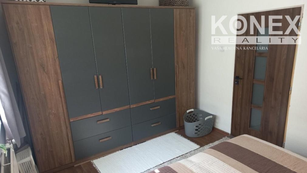 ID-4732 Zrekonštruovaný rodinný dom SNINA - NA PREDAJ