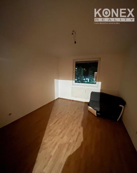 ID-4733 3-IZBOVÝ BYT 76 m² S LOGGIOU – SÍDLISKO LÚČNA, VT