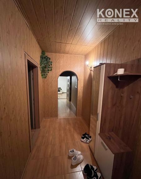 ID-4733 3-IZBOVÝ BYT 76 m² S LOGGIOU – SÍDLISKO LÚČNA, VT