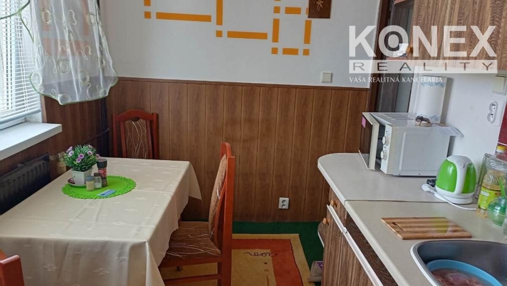 ID-4761 NA PREDAJ 2-izbový byt s balkónom KRÁĽOVSKÝ CHLMEC