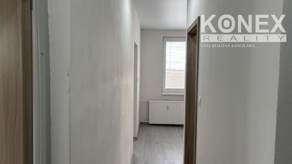 ID-4762 NA PREDAJ 3-izbový zrekonštruovaný byt - ČIERNA NAD TISOU