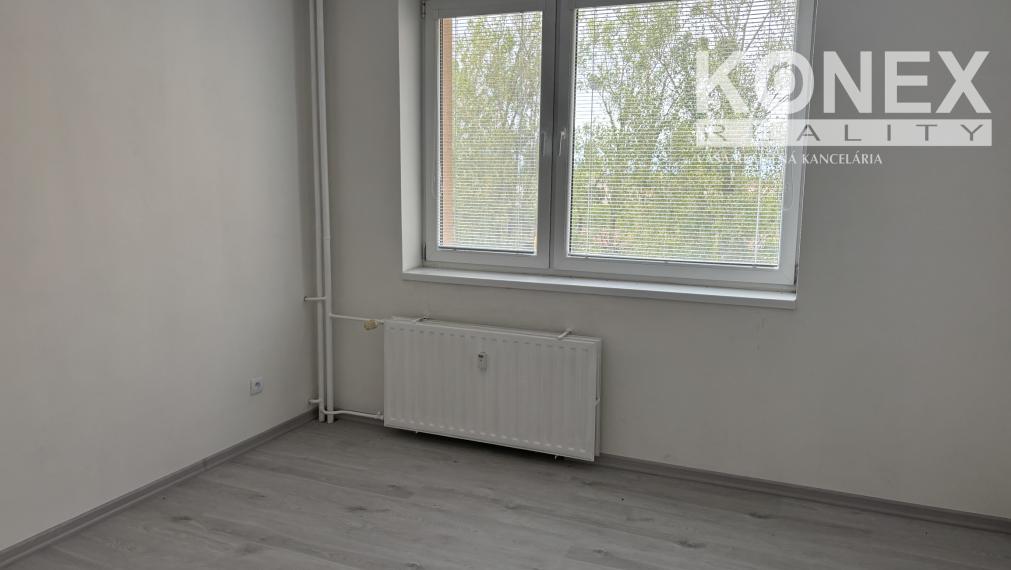 ID-4762 NA PREDAJ 3-izbový zrekonštruovaný byt - ČIERNA NAD TISOU