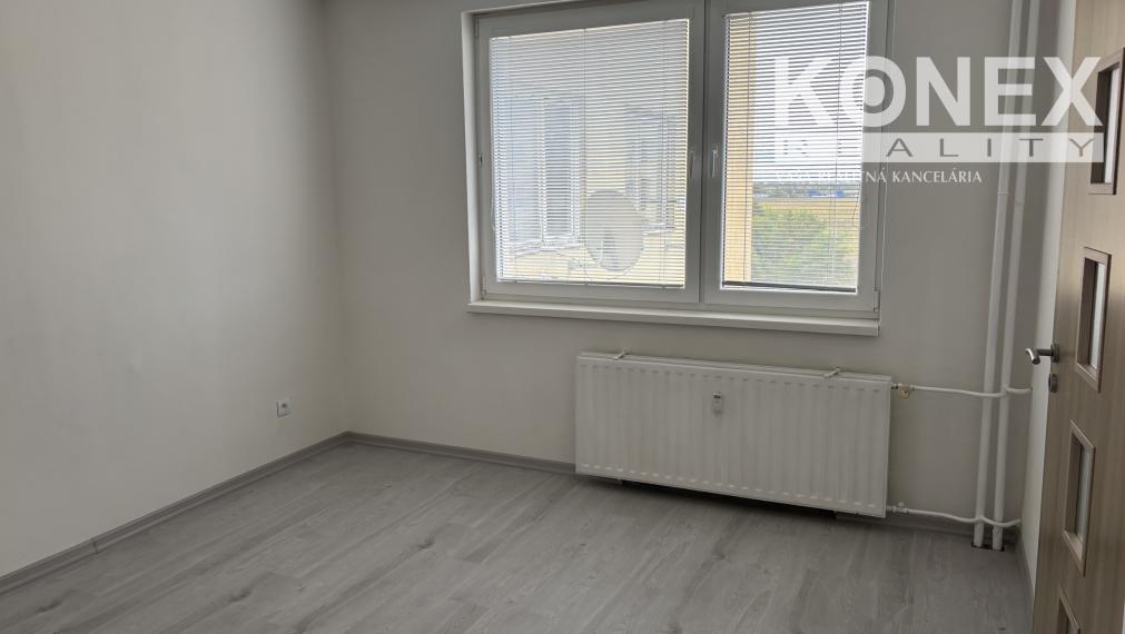ID-4762 NA PREDAJ 3-izbový zrekonštruovaný byt - ČIERNA NAD TISOU