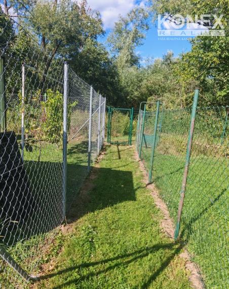 ID-4771 ZÁHRADNÝ POZEMOK 610 m² S MUROVANOU CHATKOU - Veľký Šariš
