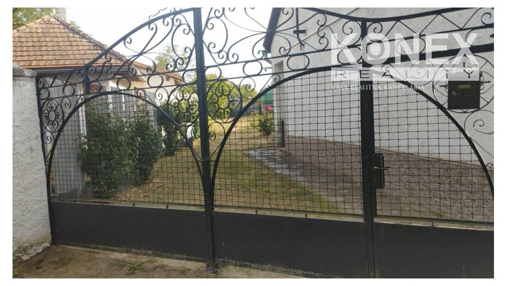 ID-8581 NA PREDAJ RODINNÝ DOM - Veľký HOREŠ