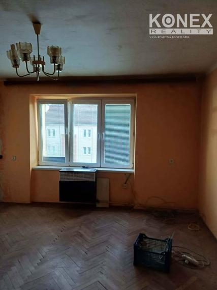 ID-4814 NA PREDAJ Pôvodný 2-izbový byt STROPKOV