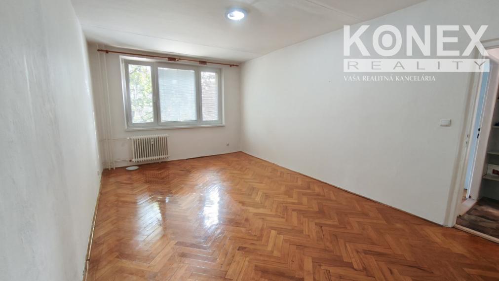 ID-4817 NA PREDAJ 3-izbový byt s balkónom - VEĽKÉ KAPUŠANY