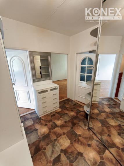 ID-4817 NA PREDAJ 3-izbový byt s balkónom - VEĽKÉ KAPUŠANY