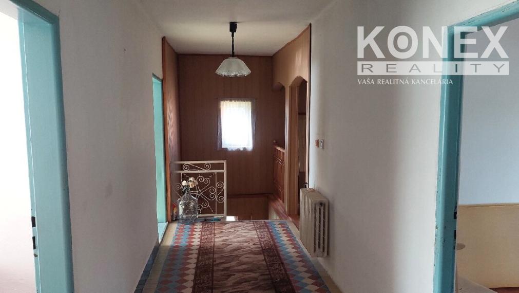ID-4828 NA PREDAJ Poschodový rodinný dom HAŽLÍN, okr. Bardejov