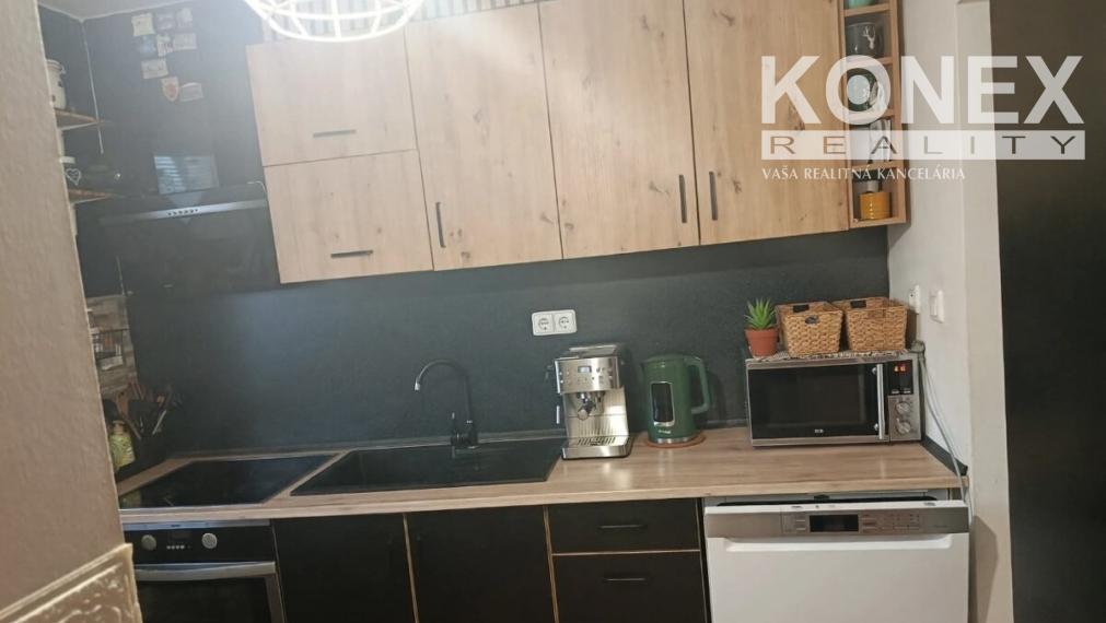 ID-4830 3-izbový byt HANUŠOVCE NAD TOPĽOU - NA PREDAJ