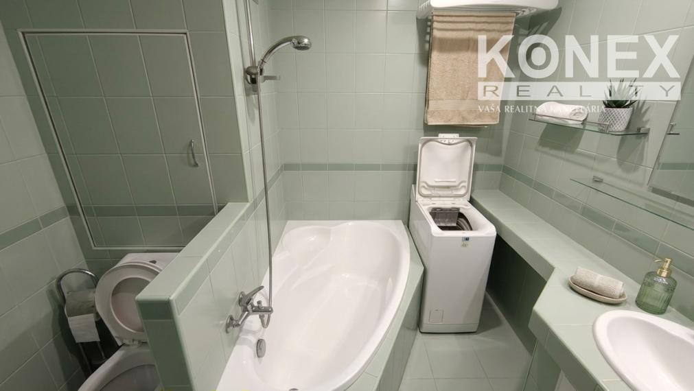 ID-4860 NA PREDAJ 4-izbový byt priamo v Trebišove