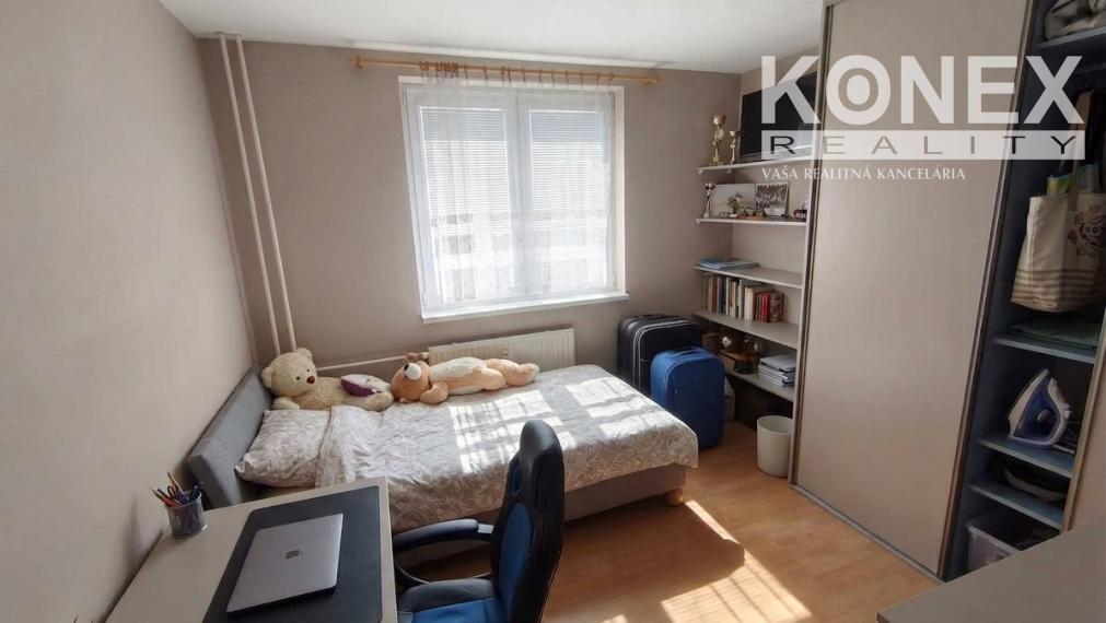 ID-4860 NA PREDAJ 4-izbový byt priamo v Trebišove