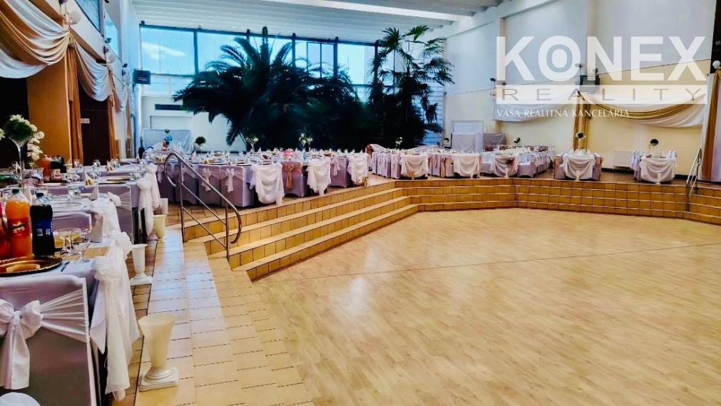 ID-4876 NA PREDAJ multifunkčný objekt - VEĽKÉ KAPUŠANY