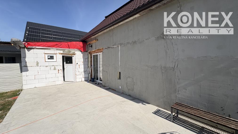 ID-4886 NA PREDAJ Rodinný dom - štvorec v obci BLATNÉ REMETY