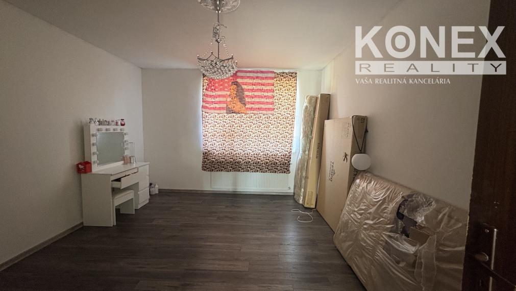 ID-4886 NA PREDAJ Rodinný dom - štvorec v obci BLATNÉ REMETY