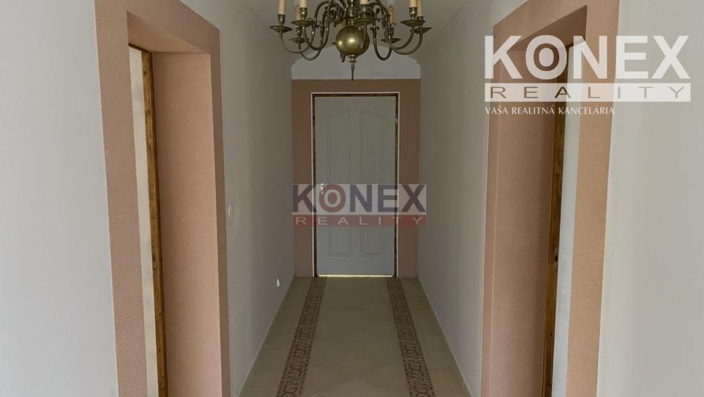 ID-4889 EXKLUZÍVNE! NA PREDAJ Rodinný dom v obci Brehov