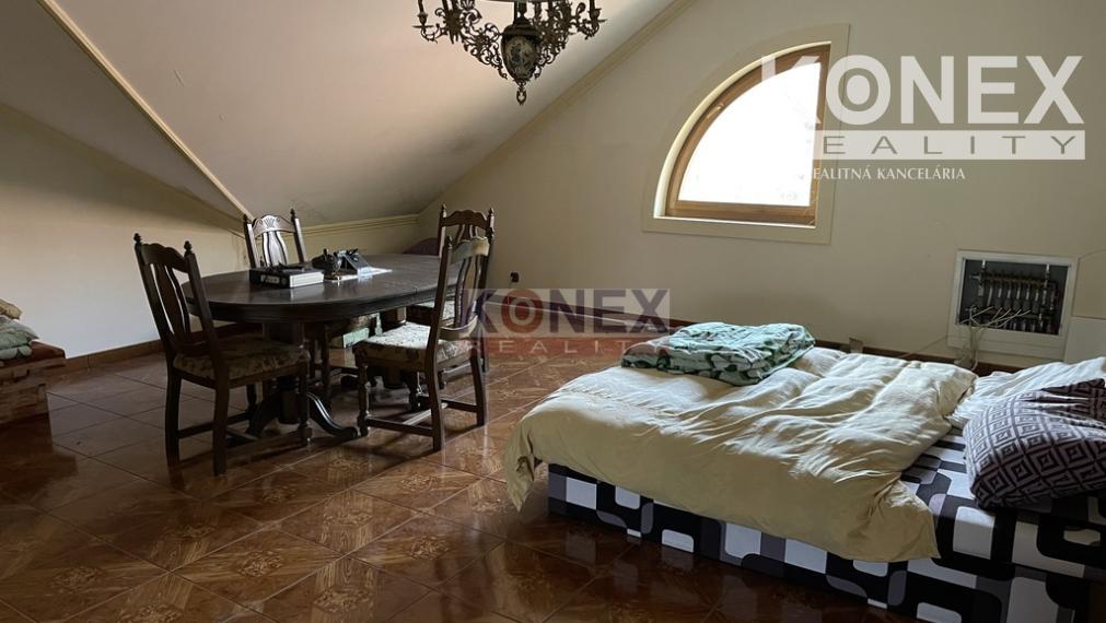 ID-4891 EXKLUZÍVNA PONUKA! Rodinná vila v obci Brehov