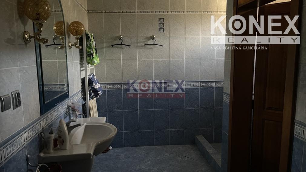 ID-4891 EXKLUZÍVNA PONUKA! Rodinná vila v obci Brehov