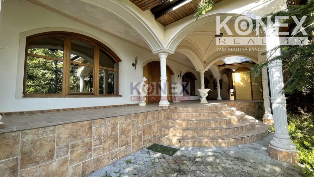 ID-4891 EXKLUZÍVNA PONUKA! Rodinná vila v obci Brehov