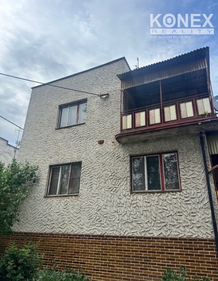 ID-4907 NA PREDAJ Poschodový rodinný dom VEĽKÉ KAPUŠANY